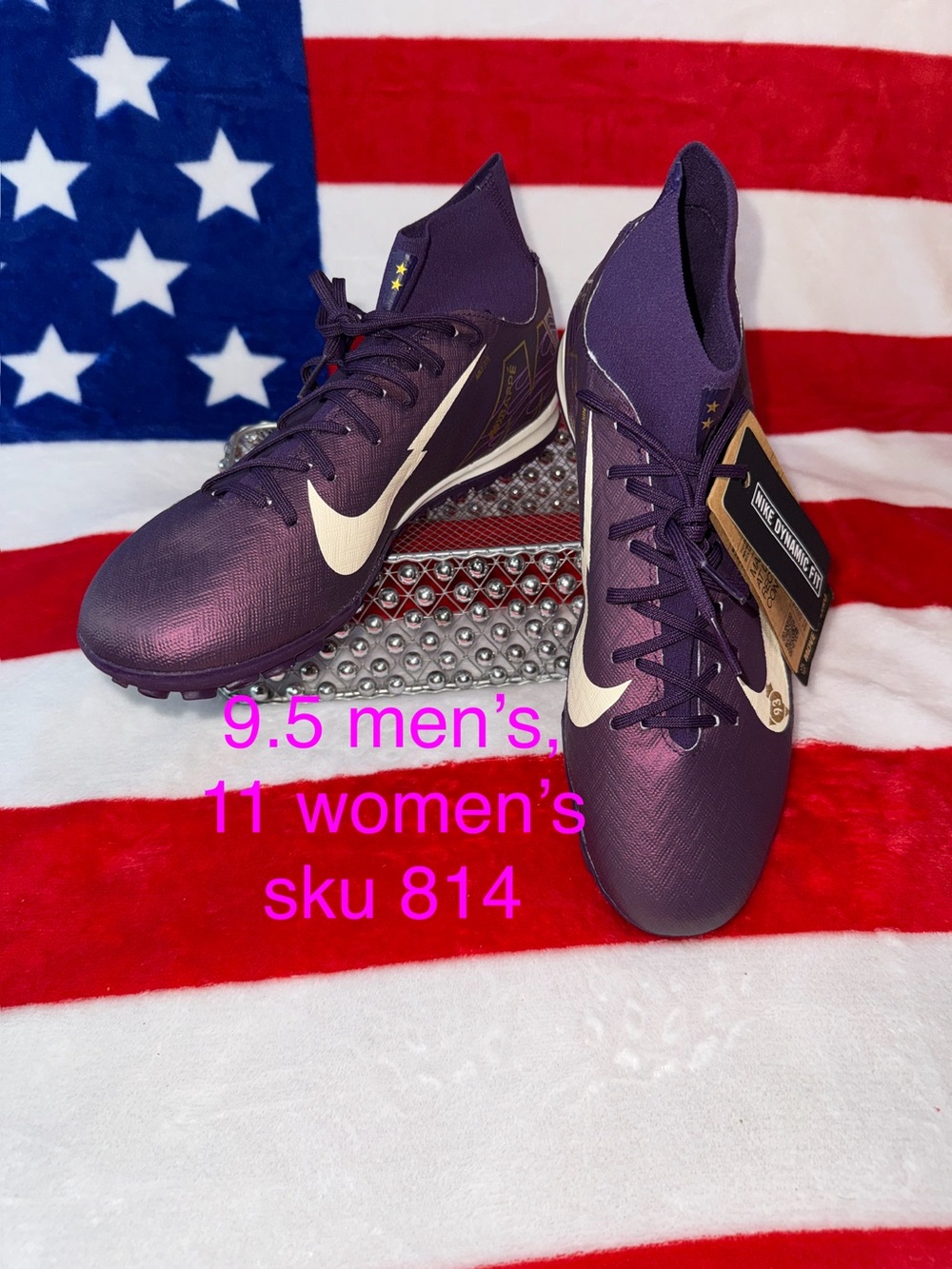 Nike dynamic fit, Purple mens 9.5 or women’s 11 Soccer Cleats with Ivory Swoosh